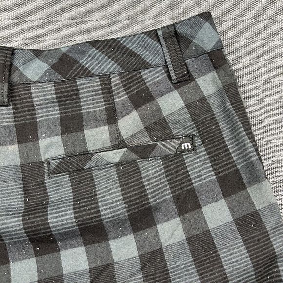Travis Mathew Golf Shorts Mens Size 34 Black Gray Color Flat Front Casual‎ Strip - Picture 8 of 12